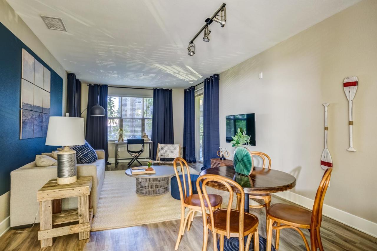 Apartment Wanderjaunt - Luxe Mission Valley Apts